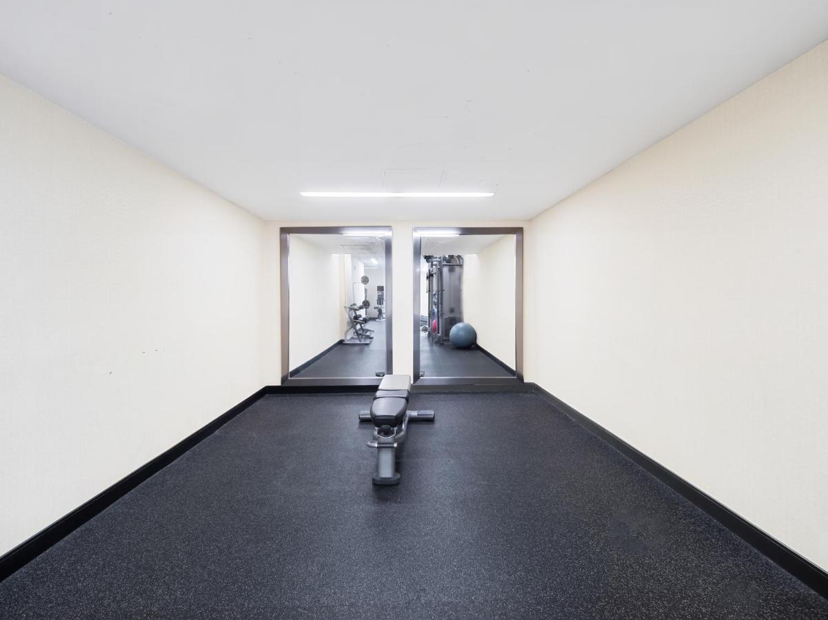 Courtyard By Marriott New York Manhattan/Herald Square المظهر الخارجي الصورة