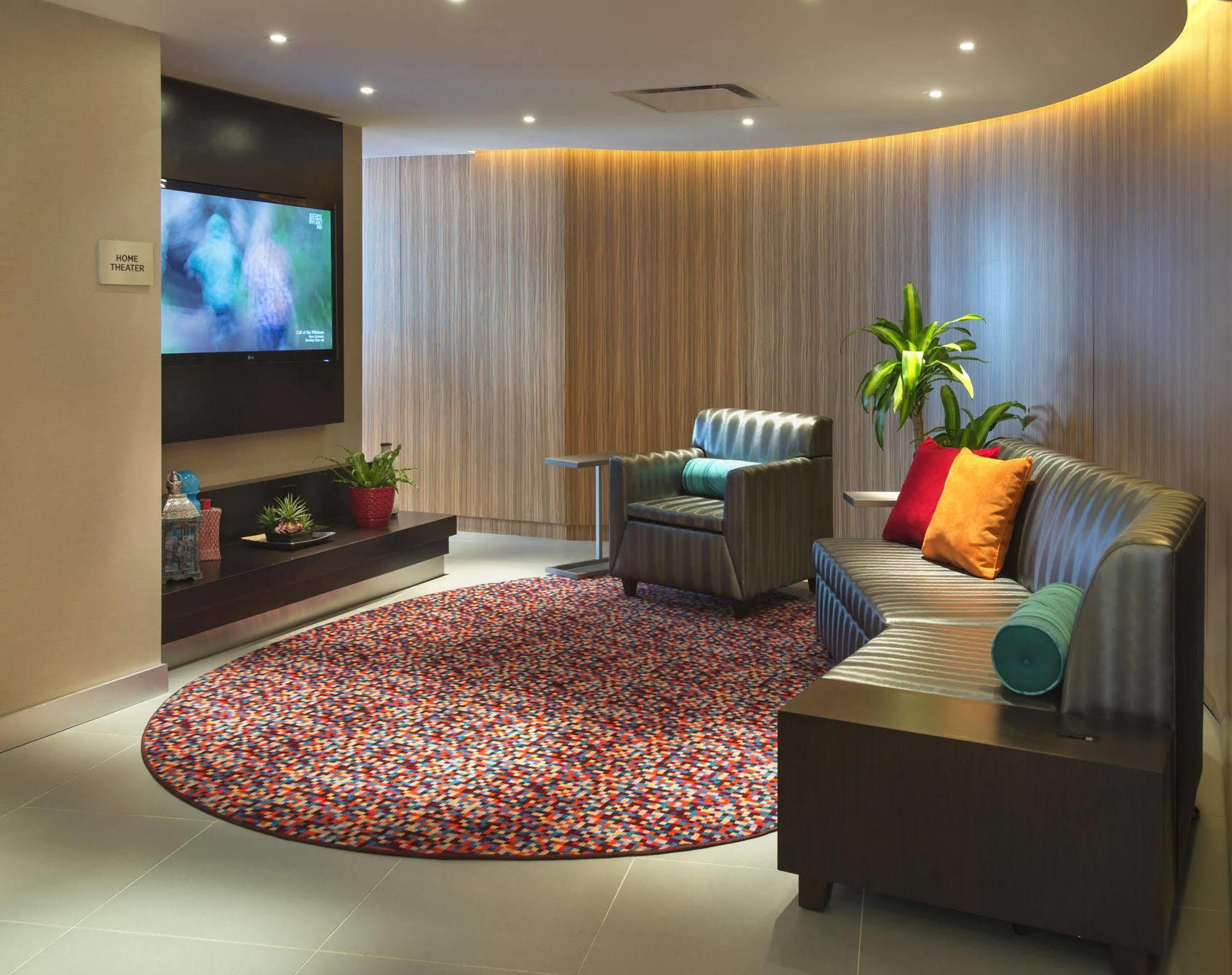 Courtyard By Marriott New York Manhattan/Herald Square المظهر الخارجي الصورة