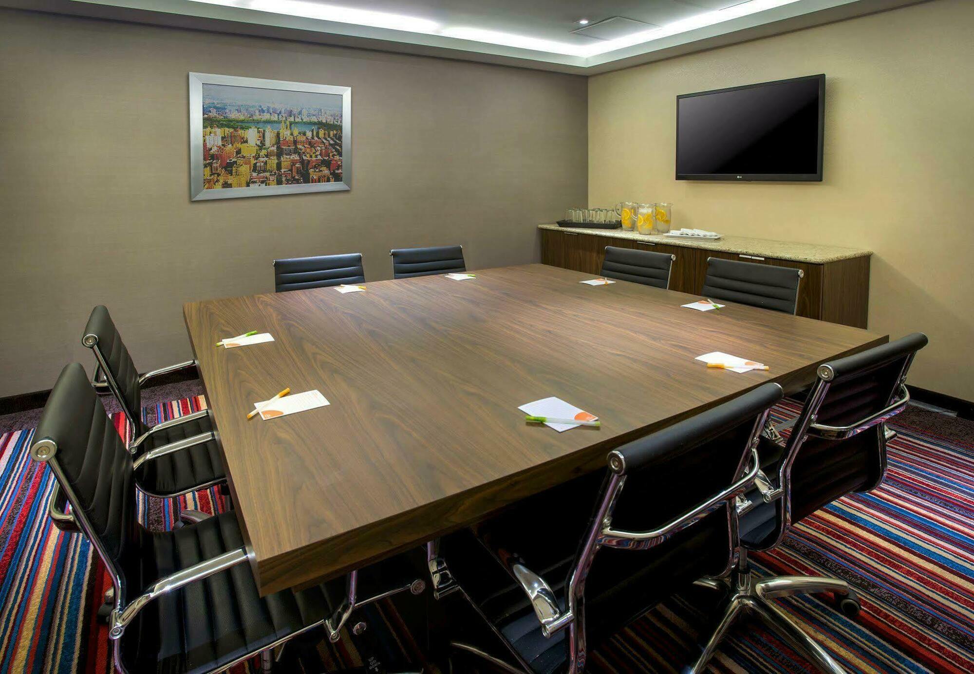 Courtyard By Marriott New York Manhattan/Herald Square المظهر الخارجي الصورة